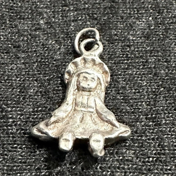 Ellie Lance Sterling Silver Little Girl Charm ✨ - Picture 1 of 2